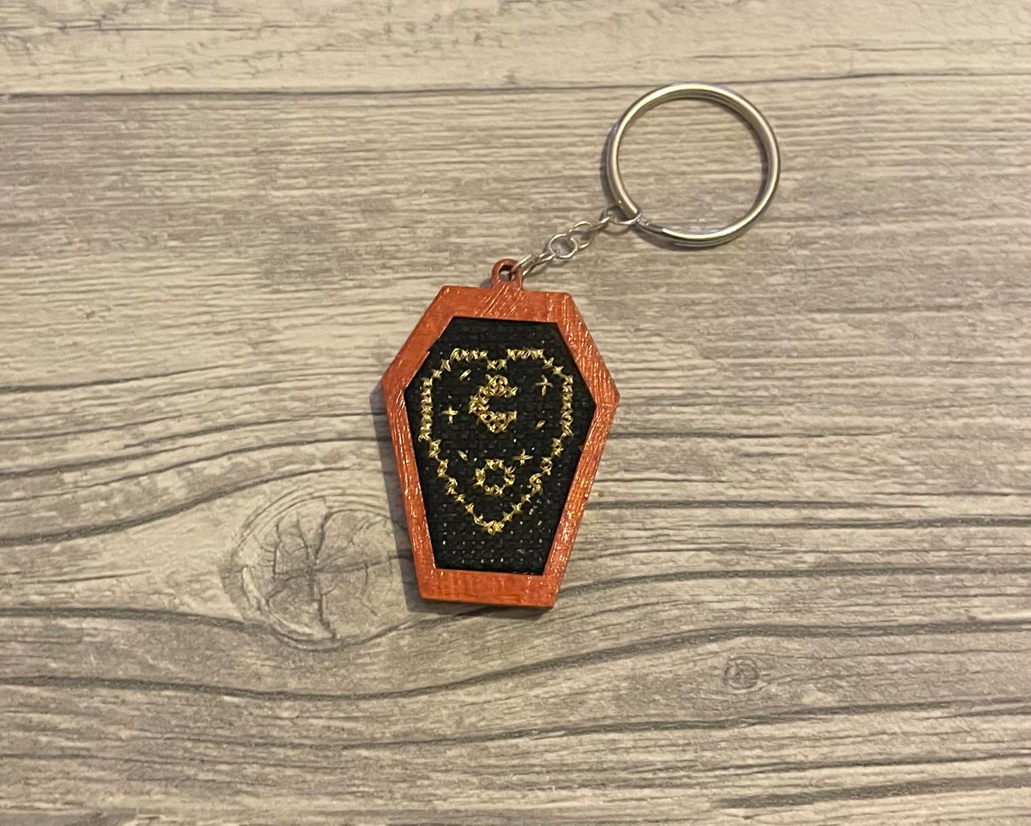Planchette coffin keychain