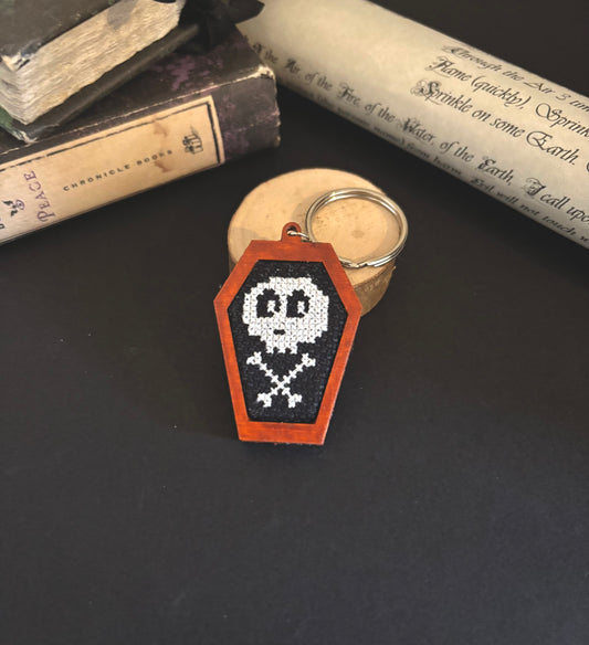 Skull coffin keychain